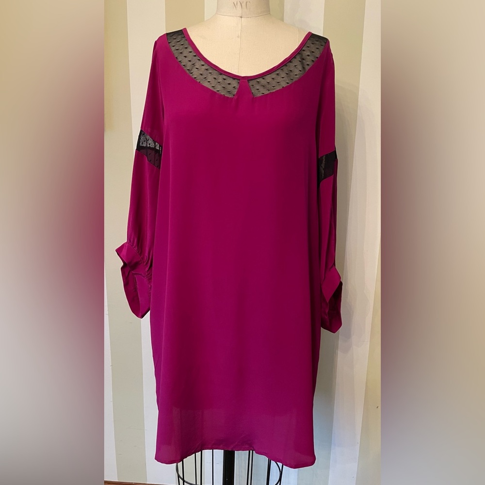 Oleg Cassini Silk Charmeuse Magenta Dress with Lace inserts size 6